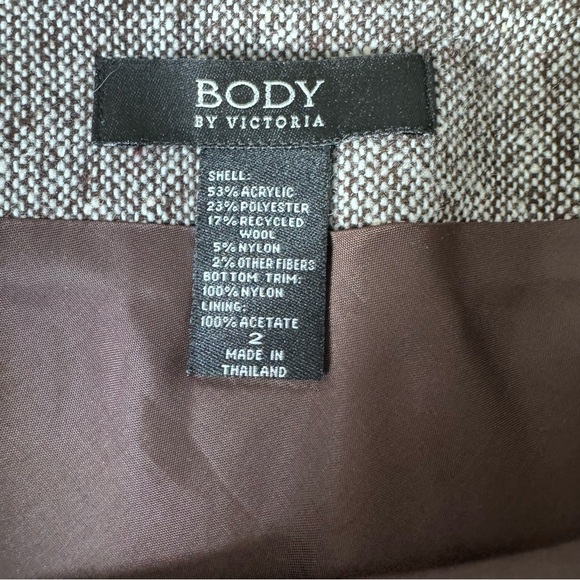 Victoria’s Secret Body By Victoria Twill Skirt with Lace - Size 2 - Picture 2 of 6